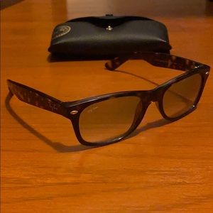 Ray Bans New Wayfarer unisex tortoise sunglasses